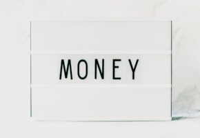 Money: Какая зараплата у переводчка